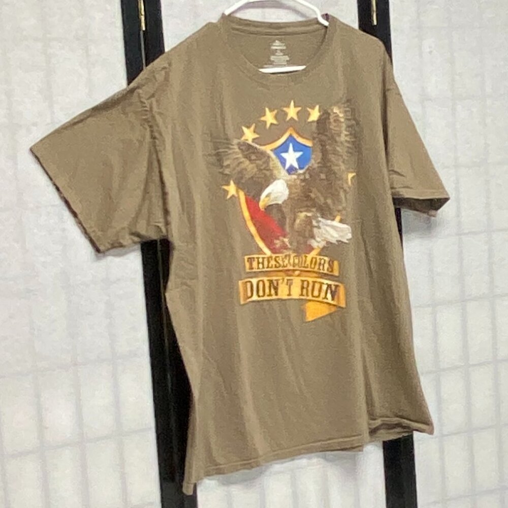 Celebrate Patriotic These Colors Don't Run Eagle Shield Graphic Tee Shirt Tan XL - Picture 3 of 10